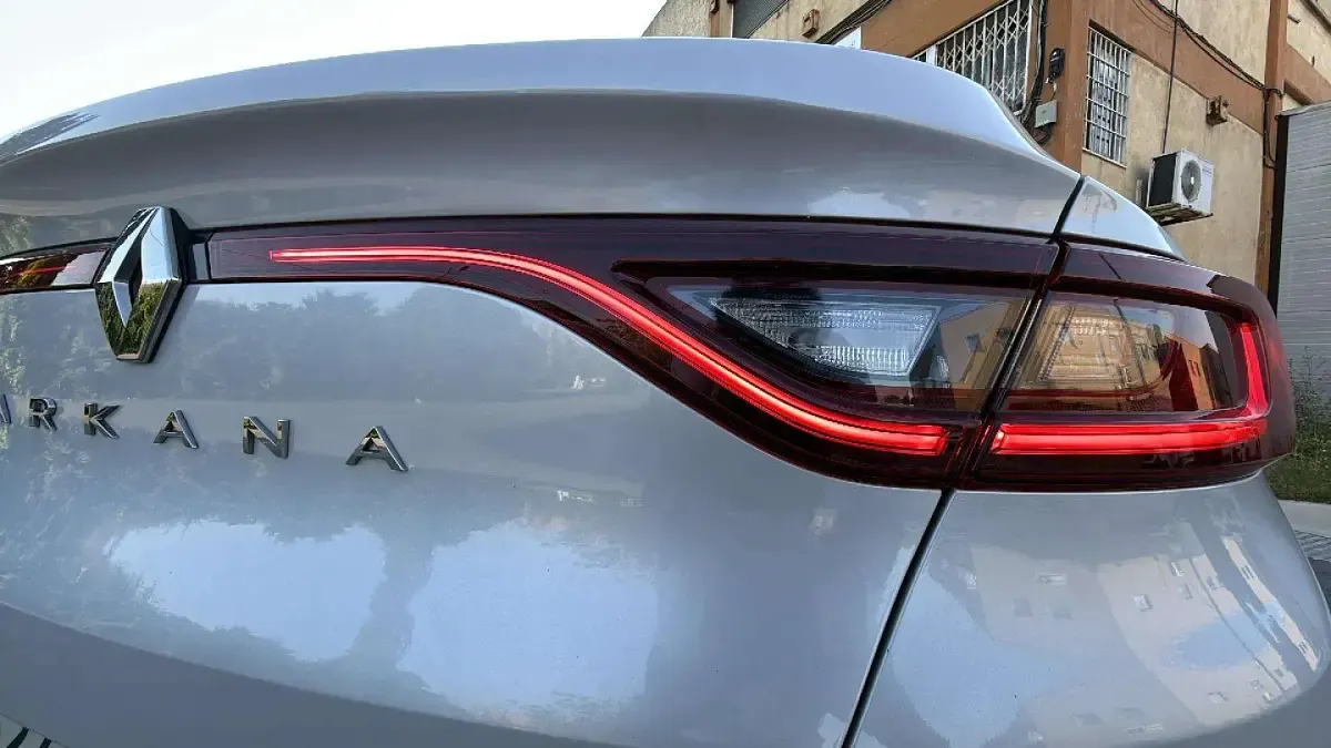 Usado Renault Arkana Equilibre 145 CV (106 kW) 2022 Blanco SUV