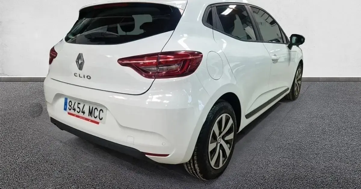 Usado Renault Clio Intens 100 CV (73 kW) 2022 Utilitario