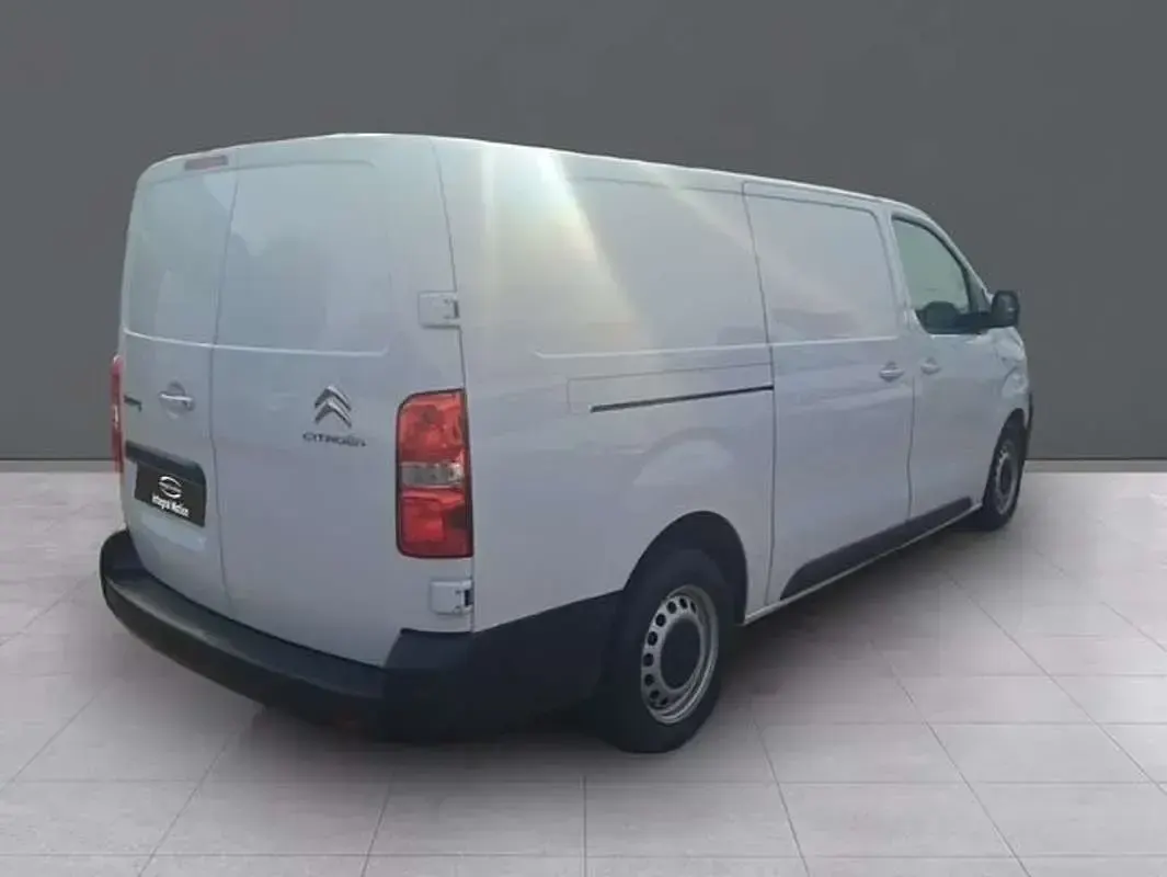 Usado Citroën Jumpy 145 CV (106 kW) 2023 Blanco Monovolumen