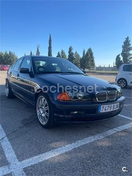 Azul Usado 2001 BMW 320 Berlina | 3850 € (Buen precio) - Imagen 1/4