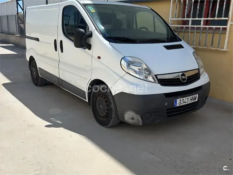 Usado Opel Vivaro 114 CV (83 kW) 2013 Blanco Monovolumen