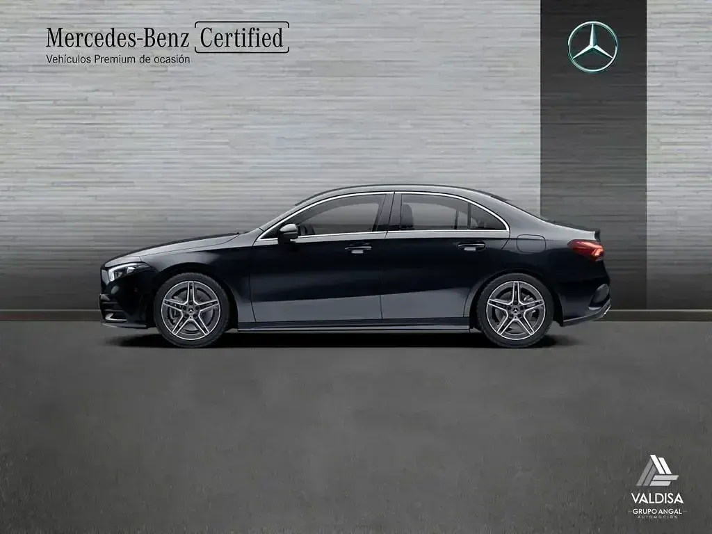 Usado Mercedes A250 AMG line 218 CV (160 kW) 2022 Negro Berlina