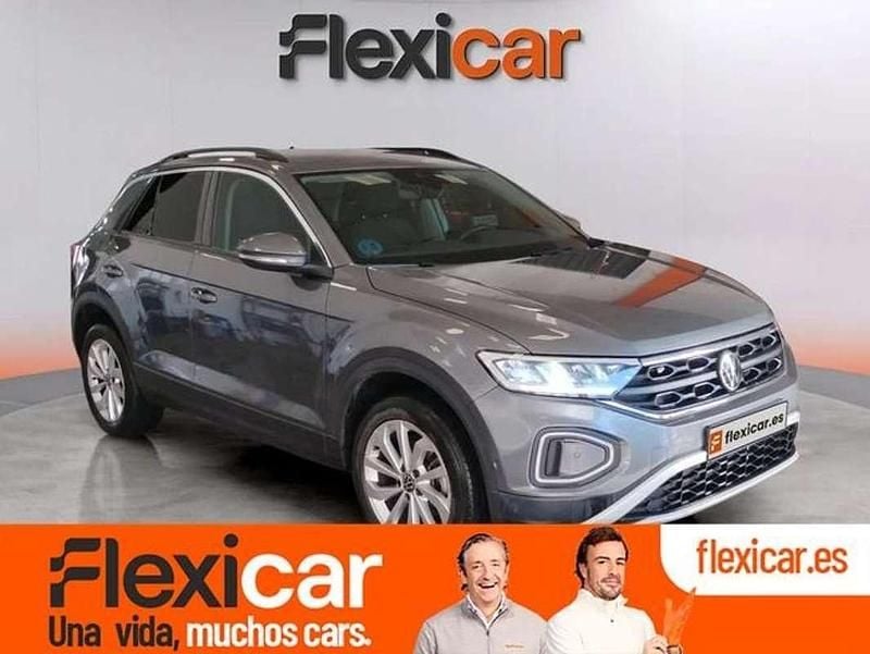 Gris Usado 2023 VW T-Roc Life SUV | 20.990 € (Precio justo) - Imagen 1/4