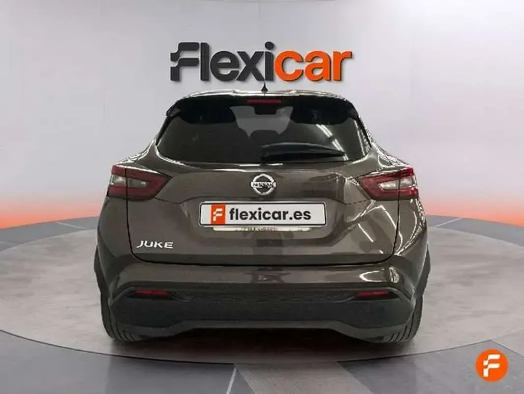 Usado Nissan Juke Acenta 114 CV (83 kW) 2021 Marrón SUV