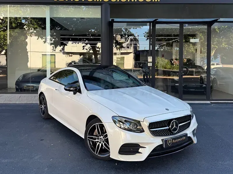 Usado Mercedes E220 194 CV (142 kW) 2018 Blanco Coupe