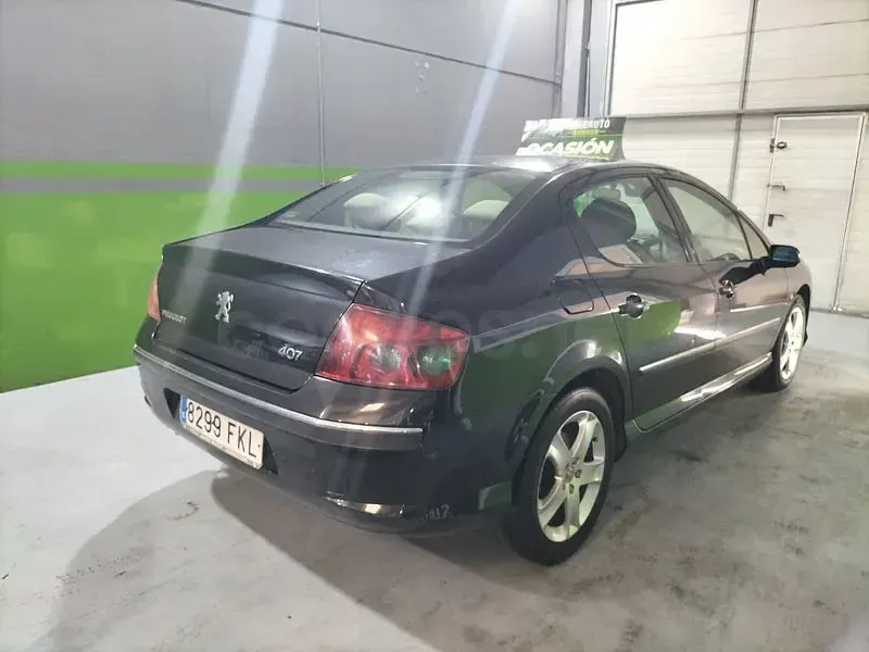 Usado Peugeot 407 136 CV (100 kW) 2007 Negro Berlina