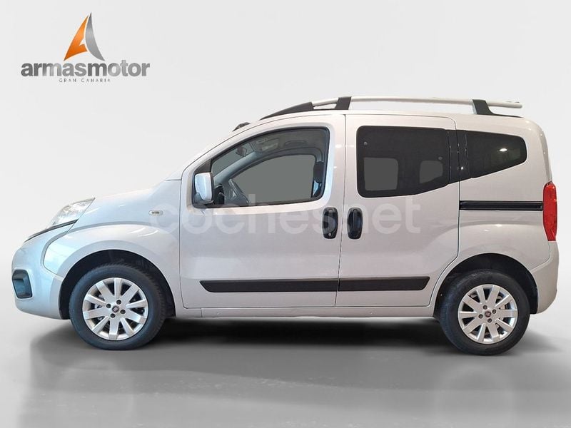 Usado Fiat Qubo Lounge 77 CV (56 kW) 2019 Gris / plata Monovolumen
