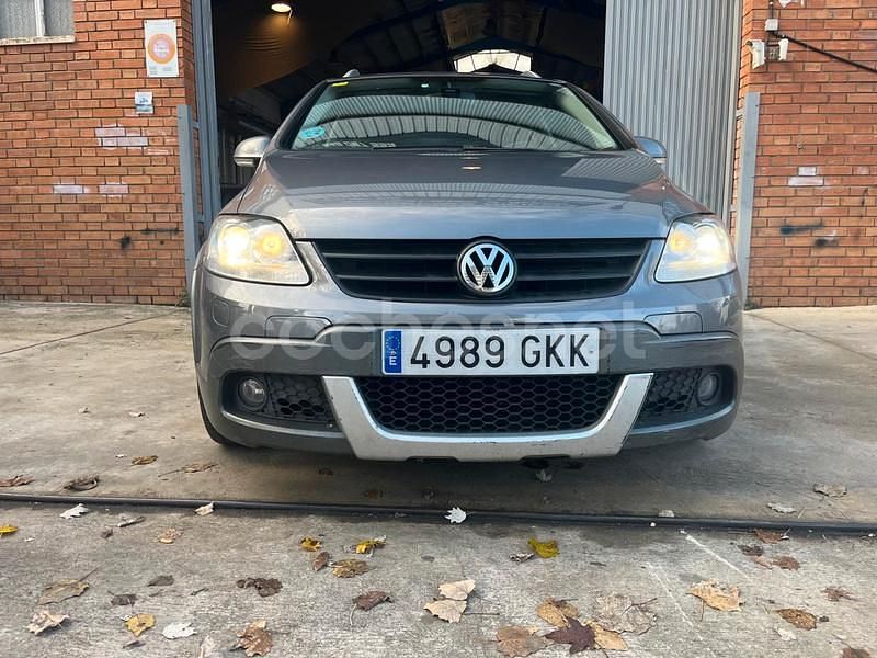Usado VW Golf Plus Cross 160 CV (117 kW) 2009 Gris / plata Monovolumen