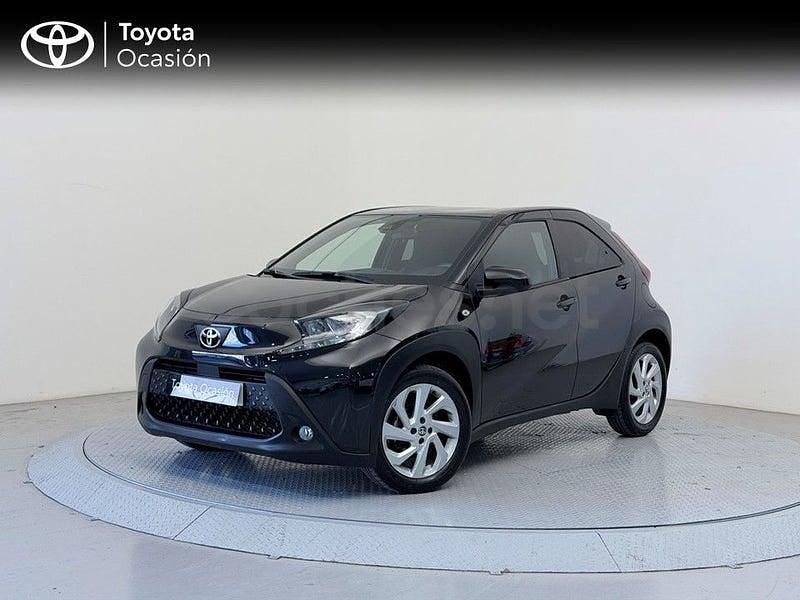 Usado Toyota Aygo X Play 72 CV (52 kW) 2025 Negro SUV