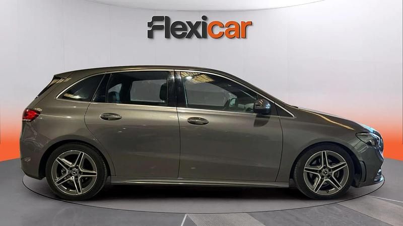 Usado Mercedes B200 150 CV (110 kW) 2020 Gris Monovolumen