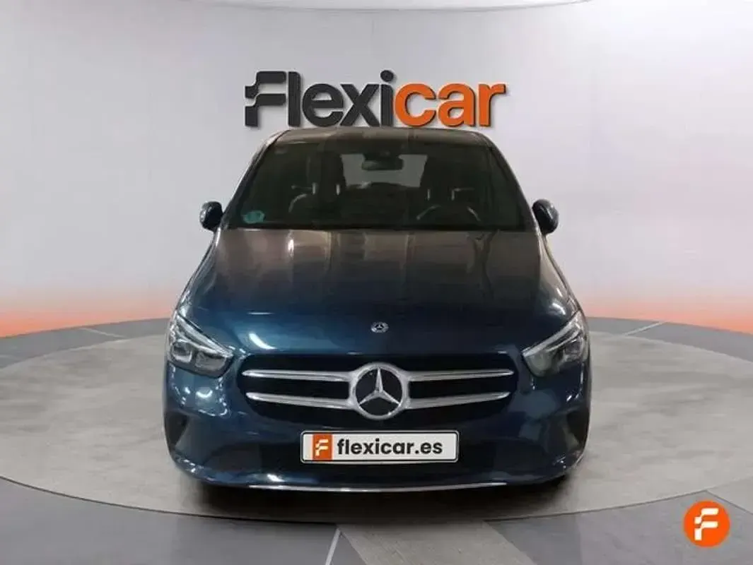 Usado Mercedes B200 139 CV (102 kW) 2019 Azul Utilitario