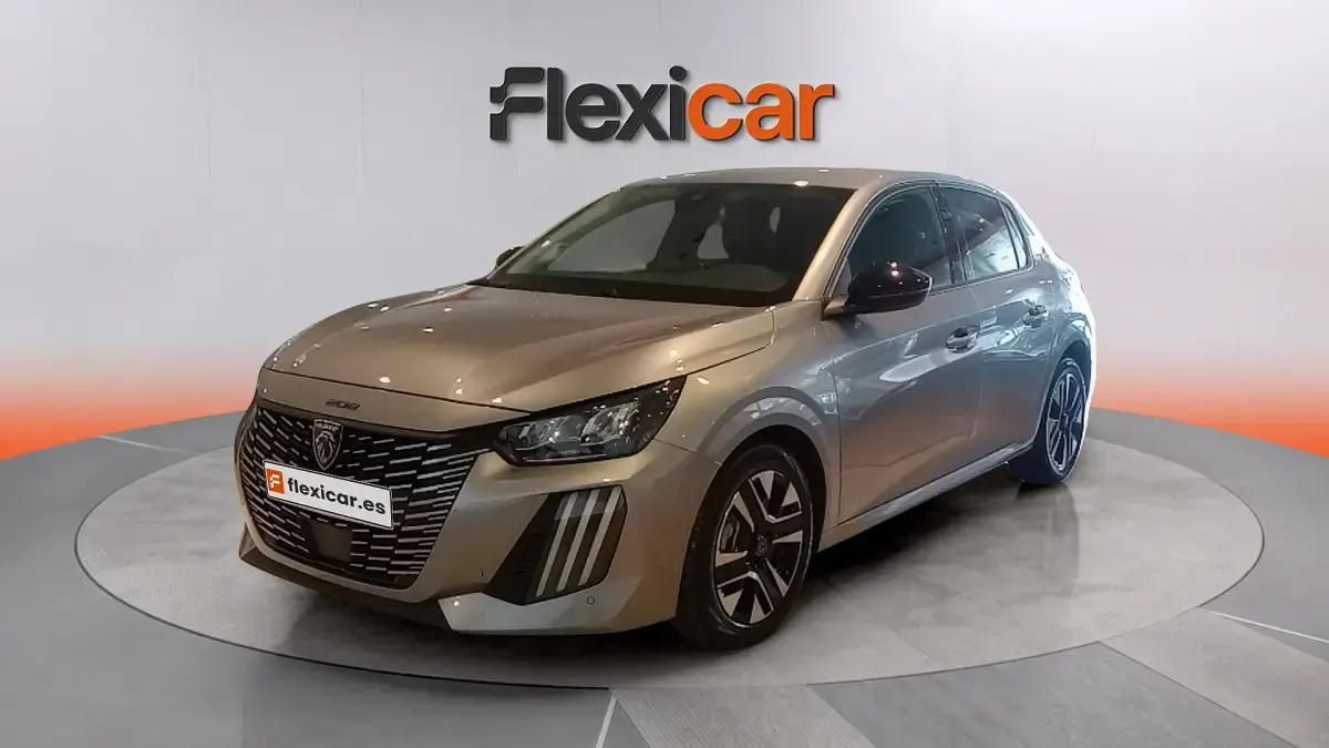 Usado Peugeot 208 Allure 101 CV (74 kW) 2025 Beige Utilitario