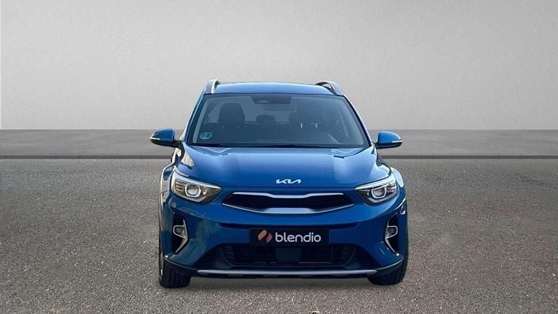 Usado Kia Stonic 84 CV (61 kW) 2023 Negro SUV