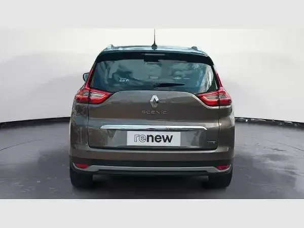 Usado Renault Scénic III Zen 110 CV (80 kW) 2017 Marrón Monovolumen