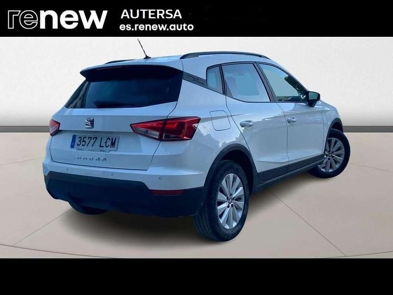 Usado Seat Arona Style 95 CV (69 kW) 2019 Blanco SUV