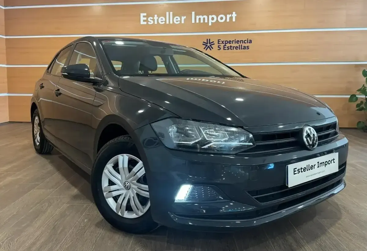 Usado VW Polo Edition 65 CV (47 kW) 2019 Gris Utilitario