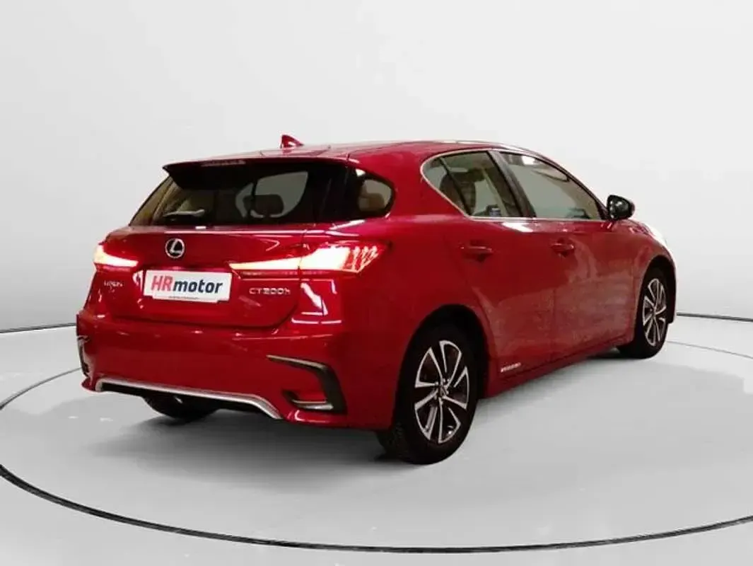 Usado Lexus CT200h Business Edition 137 CV (100 kW) 2020 Blanco Berlina