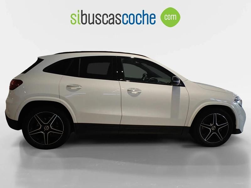 Usado Mercedes GLA200 150 CV (110 kW) 2024 Blanco SUV