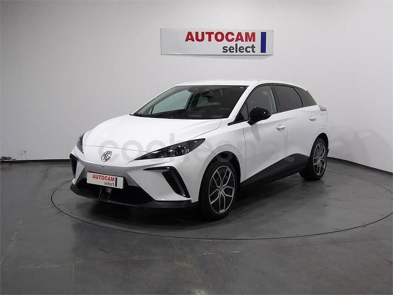 Usado MG MG4 EV Luxury 2025 Eléctrico Utilitario