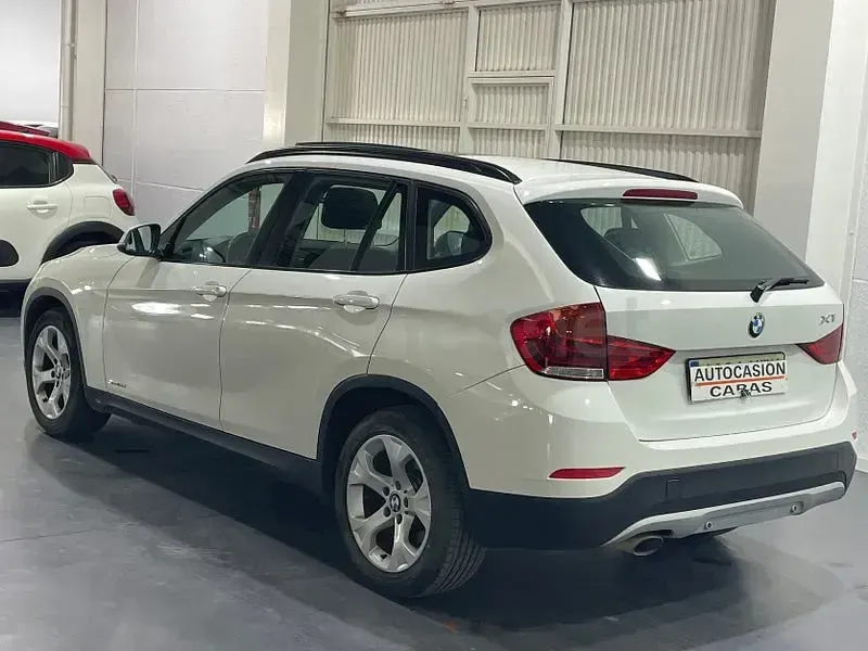 Usado BMW X1 116 CV (85 kW) 2014 Blanco SUV