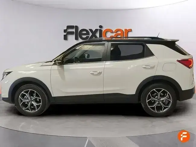 Usado SsangYong Korando Limited 149 CV (109 kW) 2024 Blanco SUV