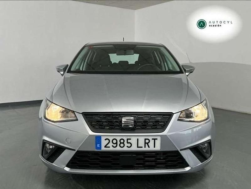 Usado Seat Ibiza Style 80 CV (58 kW) 2021 Plateado Utilitario