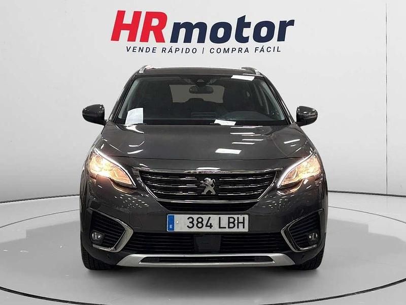 Usado Peugeot 5008 Allure 132 CV (97 kW) 2019 Gris SUV