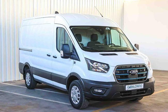 Usado Ford Transit Business Edition 135 kW (184 CV) 2023 Blanco Berlina