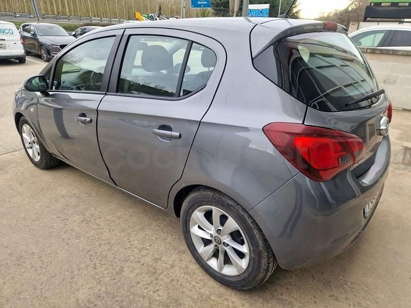 Usado Opel Corsa Selective 90 CV (66 kW) 2016 Gris / plata Utilitario