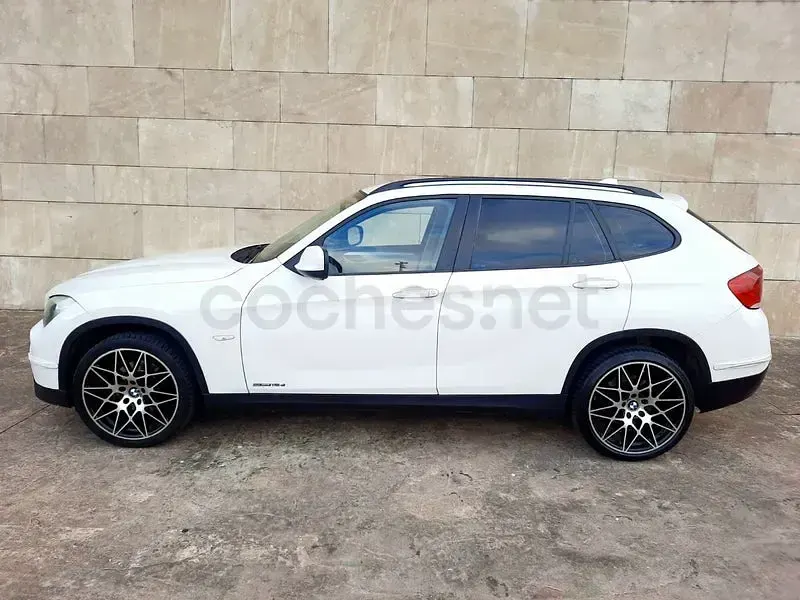 Usado BMW X1 143 CV (105 kW) 2011 Blanco SUV