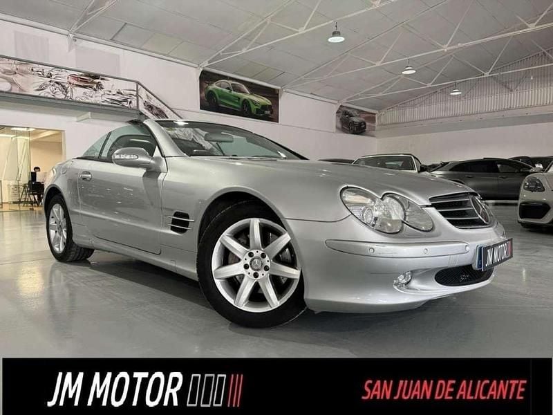 Usado Mercedes SL500 306 CV (225 kW) 2003 Gris Coupe