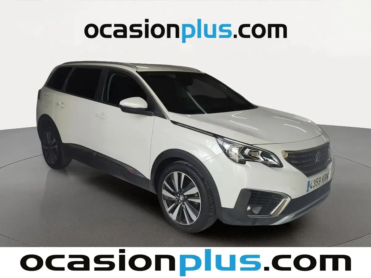 Usado Peugeot 5008 Allure 130 CV (95 kW) 2018 Blanco SUV