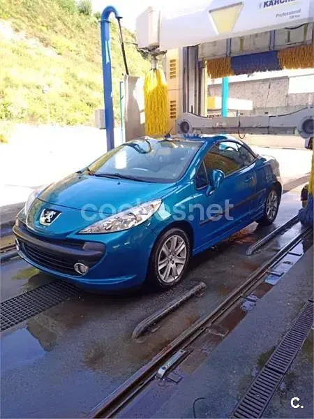 Usado Peugeot 207 CC 110 CV (80 kW) 2007 Azul Descapotable