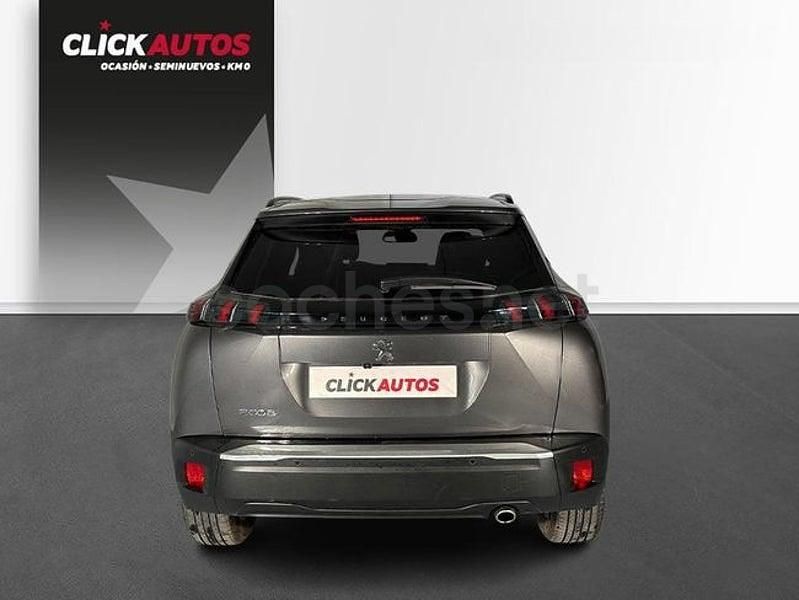 Usado Peugeot 2008 Allure 130 CV (95 kW) 2023 Gris SUV