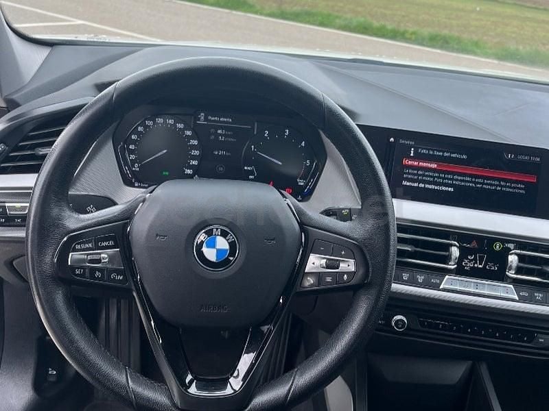 Usado BMW 116 116 CV (85 kW) 2021 Blanco Utilitario