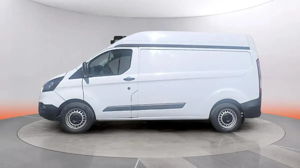 Usado Ford Transit Custom Ambiente 131 CV (96 kW) 2021 Blanco Utilitario