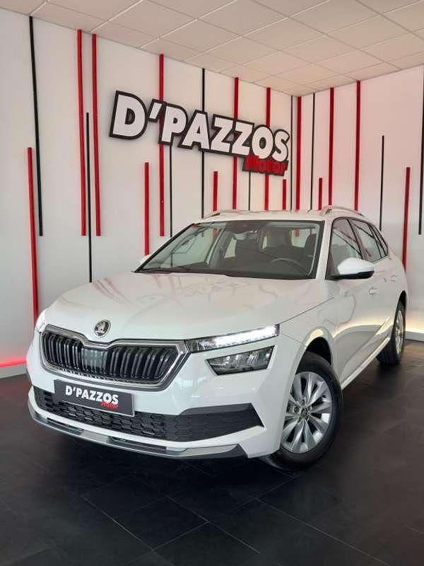 Usado Skoda Kamiq Style 110 CV (80 kW) 2021 Blanco SUV