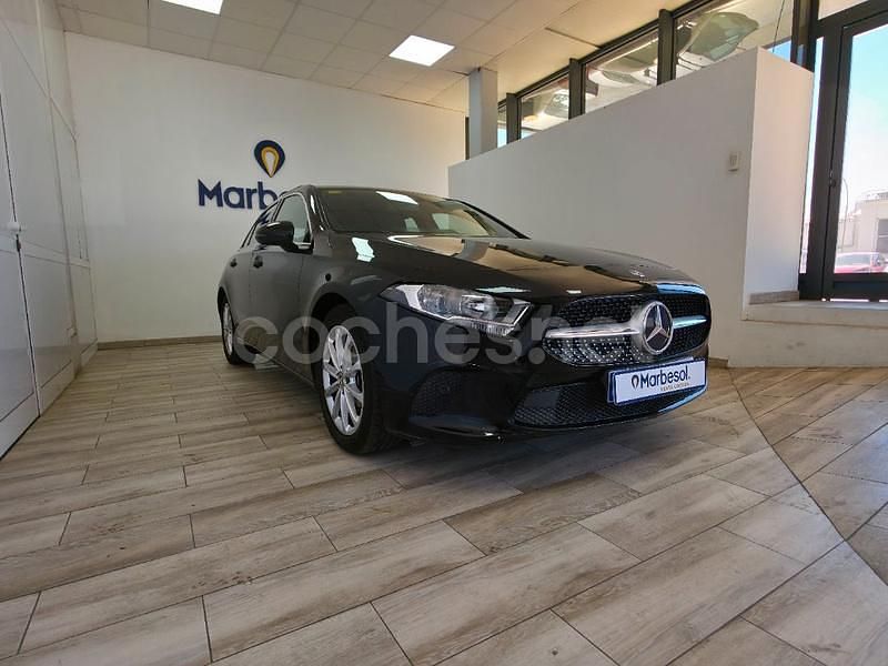 Usado Mercedes A200 163 CV (119 kW) 2020 Negro Berlina