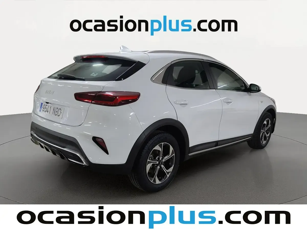 Usado Kia XCeed 101 CV (74 kW) 2025 Blanco SUV