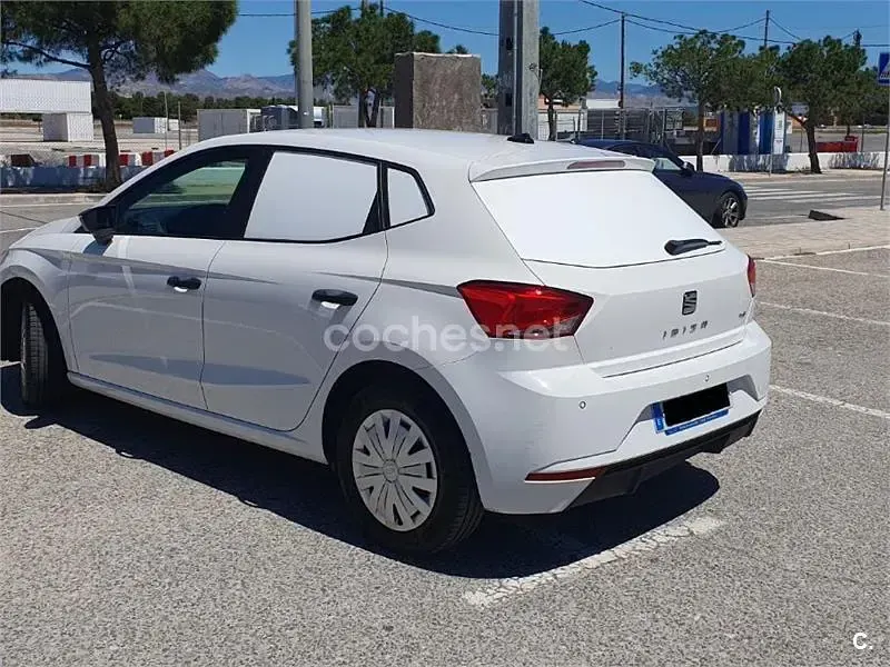 Usado Seat Ibiza Reference 90 CV (66 kW) 2021 Blanco Utilitario