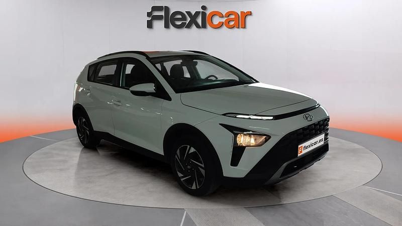 Usado Hyundai Bayon 84 CV (61 kW) 2023 Blanco SUV