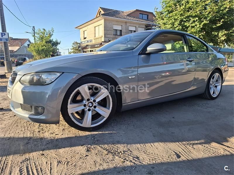 Usado BMW 320 177 CV (130 kW) 2008 Gris / plata Coupe