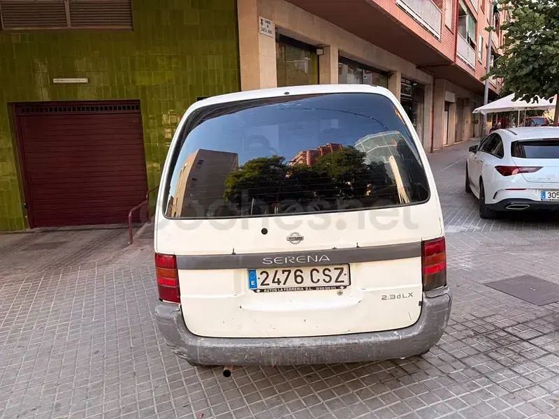 Usado Nissan Serena 75 CV (55 kW) 2002 Blanco Monovolumen