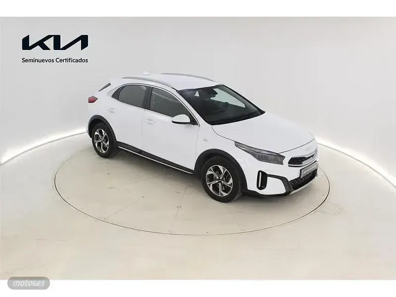 Usado Kia XCeed 140 CV (102 kW) 2025 Blanco SUV