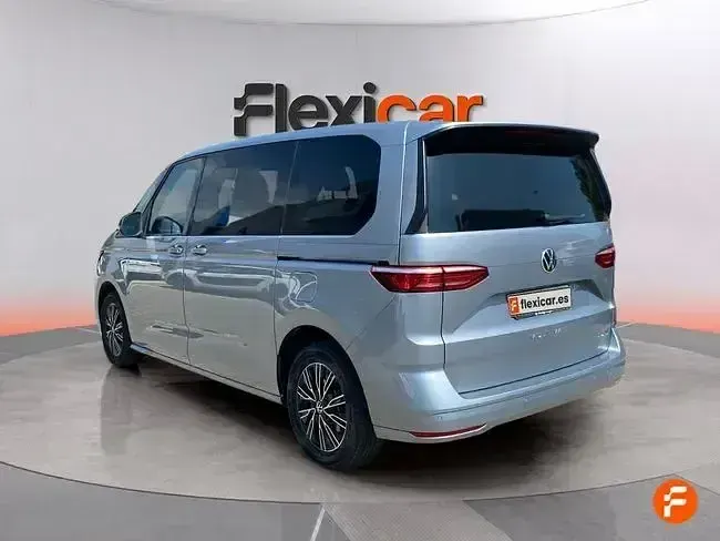 Usado VW Multivan Life 218 CV (160 kW) 2022 Gris Monovolumen