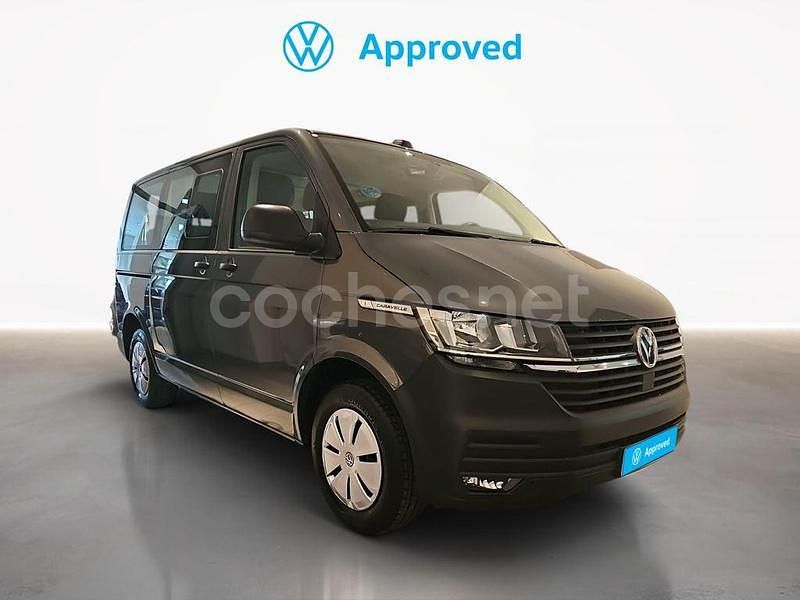 Gris / plata Usado 2024 VW Caravelle Monovolumen | 37.900 € (Precio justo) - Imagen 1/4