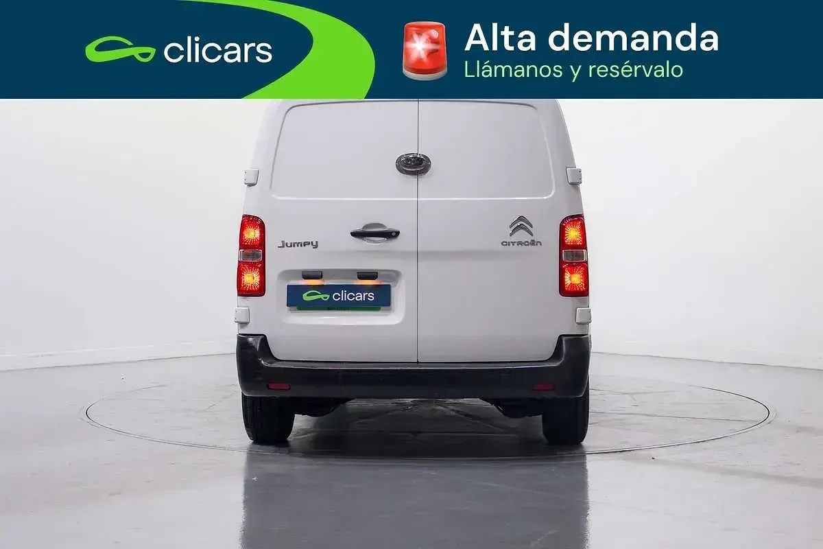 Usado Citroën Jumpy 102 CV (75 kW) 2022 Blanco Monovolumen