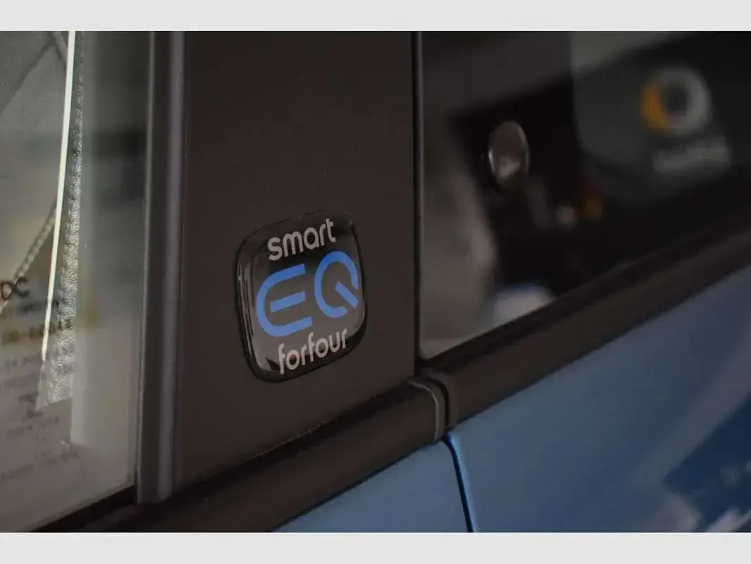 Usado Smart ForFour Electric Drive 60 kW (82 CV) 2021 Azul Utilitario