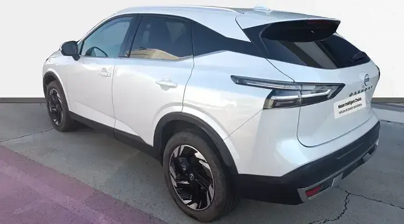 Usado Nissan Qashqai N-Connecta 140 CV (102 kW) 2024 Sapphire blue (metalizada) SUV