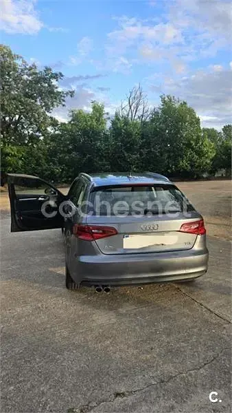 Usado Audi A3 Attraction 150 CV (110 kW) 2013 Gris / plata Berlina